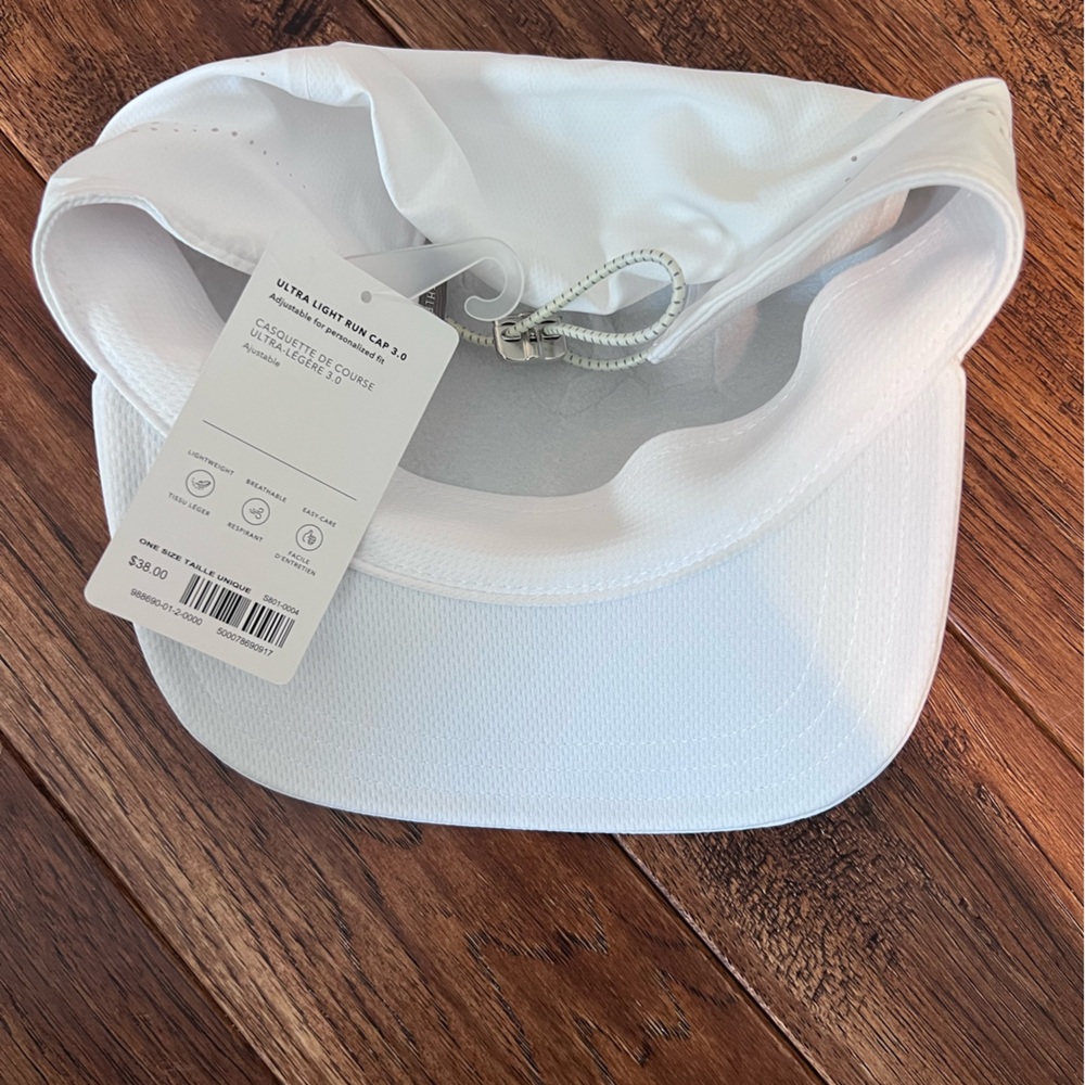 NWT Athleta White Ultra Light Run Cap 3.0 - Picture 3 of 5